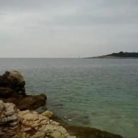 In Mit Garten Und Grill By Interhome * Banjole